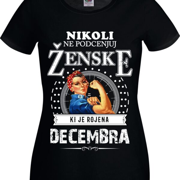 Outlet Majica Ne Podcenjuj Ženske - December