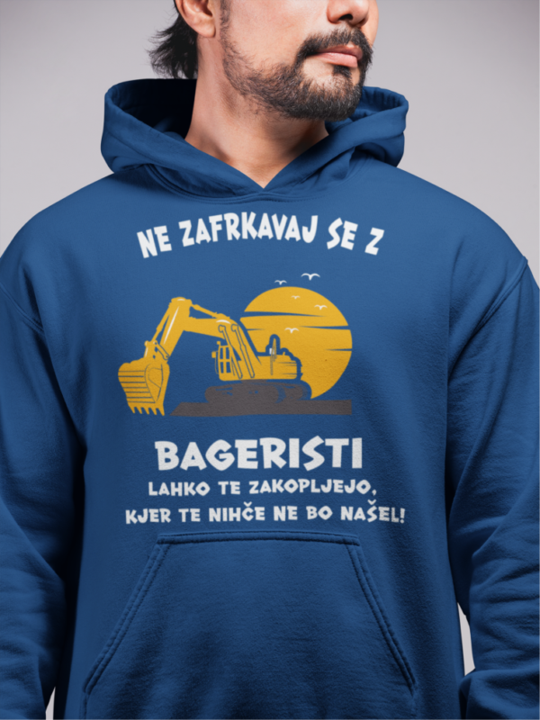 Kapucar Ne Zafrkavaj Se z Bageristi