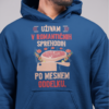 Kapucar Uživam V Romantičnih Sprehodih Po Mesnem Oddelku