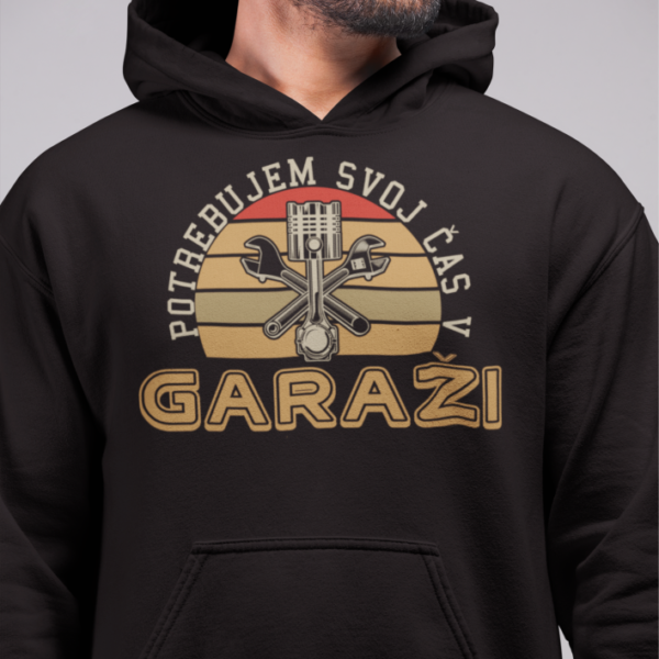 Kapucar Potrebujem Svoj Čas v Garaži