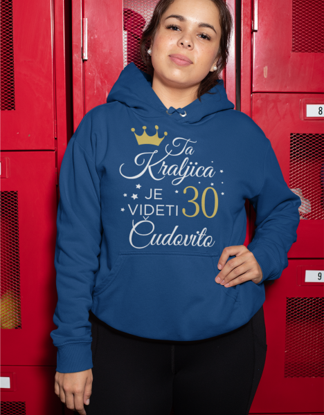 Kapucar Ta Kraljica Je Videti Čudovita 30