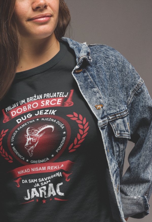 close-up-t-shirt-mockup-of-a-woman-wearing-a-denim-jacket-a20863_2_1024x1024_2x_776b2e0e-e694-431d-a85e-4d88f019a4a7.png Outlet Majica Jarac