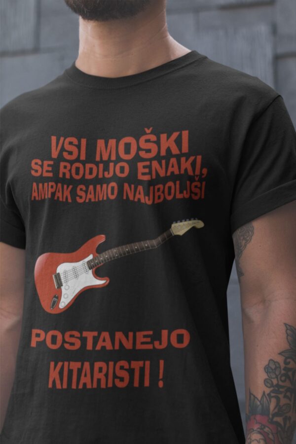 kitaristel-kitara.jpg Majica - NAJBOLJŠI POSTANEJO KITARISTI- el. Kitara