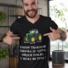 mockup.of_.a.man_.pointing.at_.his_.heathered.t.shirt_.28737.jpg Majica Vozim Traktor