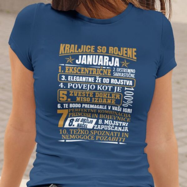 mockup.of_.a.woman_.wearing.a.crewneck.t.shirt_.2015.el1_.148_c4de024e-699e-46b7-9bea-364d1ee8f4b2.jpg Majica Kraljice So Rojene Januarja