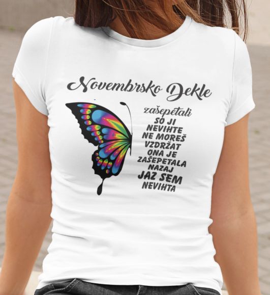 mockup.of_.a.woman_.wearing.a.crewneck.t.shirt_.2015.el1_.281.jpg Majica Novembrsko Dekle Nevihta