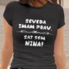 mockup.of_.a.woman_.wearing.a.crewneck.t.shirt_.2015.el1_.584.jpg Majica Seveda Imam Prav, Saj Sem Nina