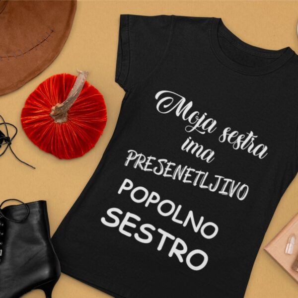 Outlet Majica Moja sestra ima presenetljivo popolno sestro