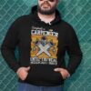 plus.size_.hoodie.mockup.of_.a.man_.leaning.on_.a.chain_.link_.fence_.27742.jpg Kapucar Everybod's Carpenter