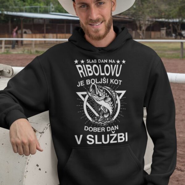 Kapucar Slab Dan Na Ribolovu Je Boljši Kot Dober Dan V Službi