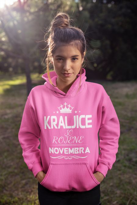 Kapucar Kraljice So Rojene Novembra