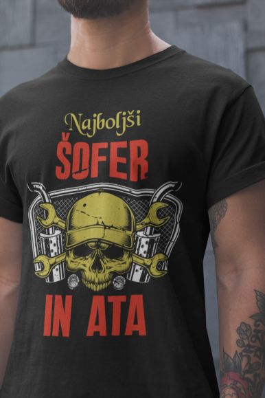 t.shirt_.mockup.of_.a.closeup.of_.a.man_.with_.a.beard_.and_.tattoos.20901a.126.jpg Majica Najboljši Šofer in Ata